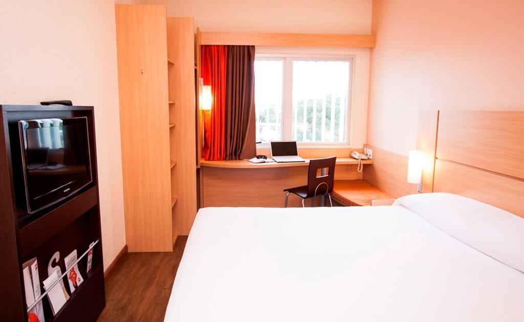 Hotel Ibis Industrial 3*