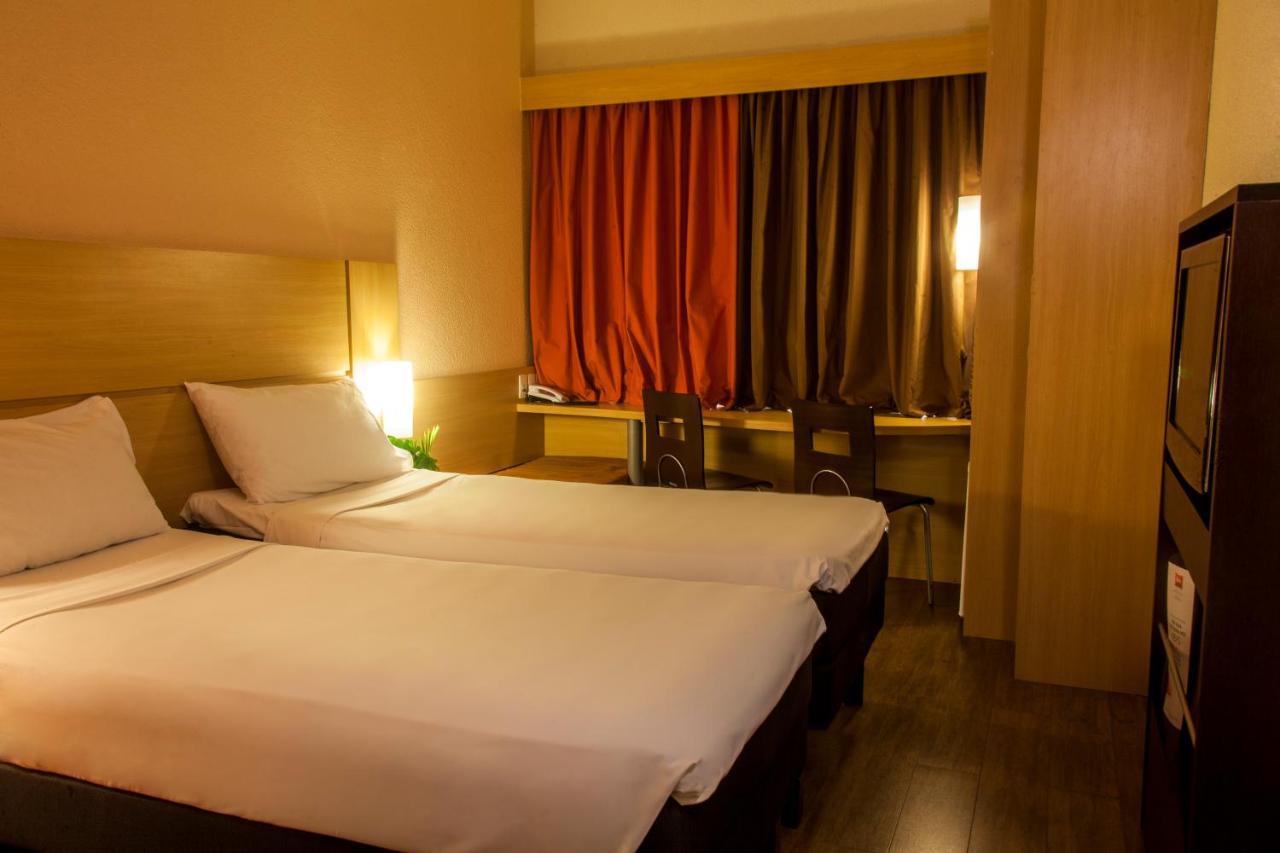 Hotel Ibis Industrial 3*