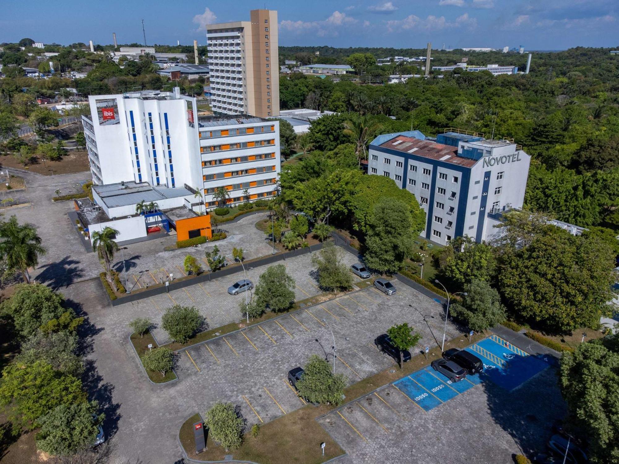 Ibis Manaus