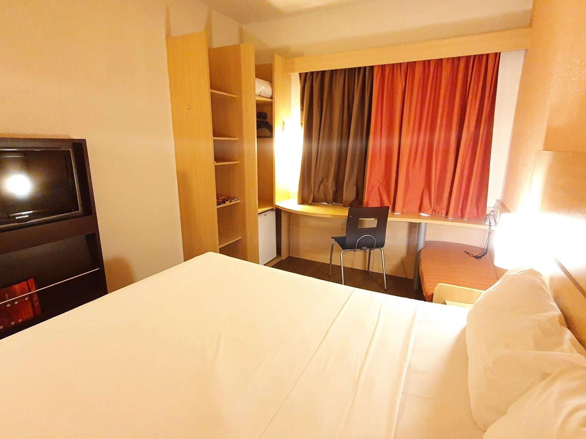 Ibis Manaus
